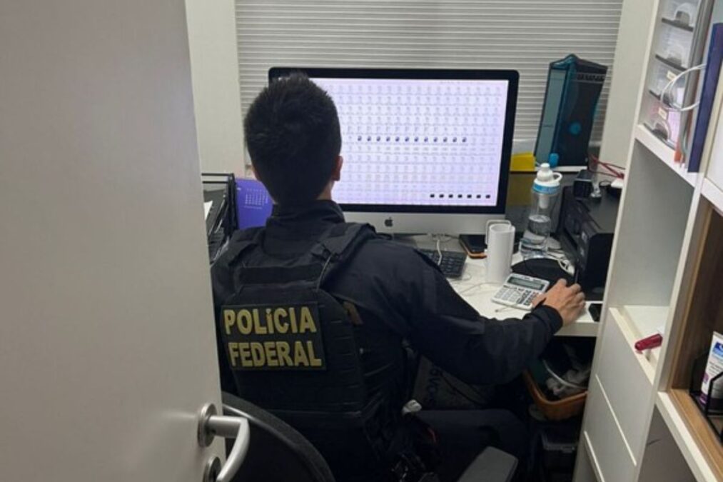 PF apura fraude na venda de livros didáticos para prefeituras de SP