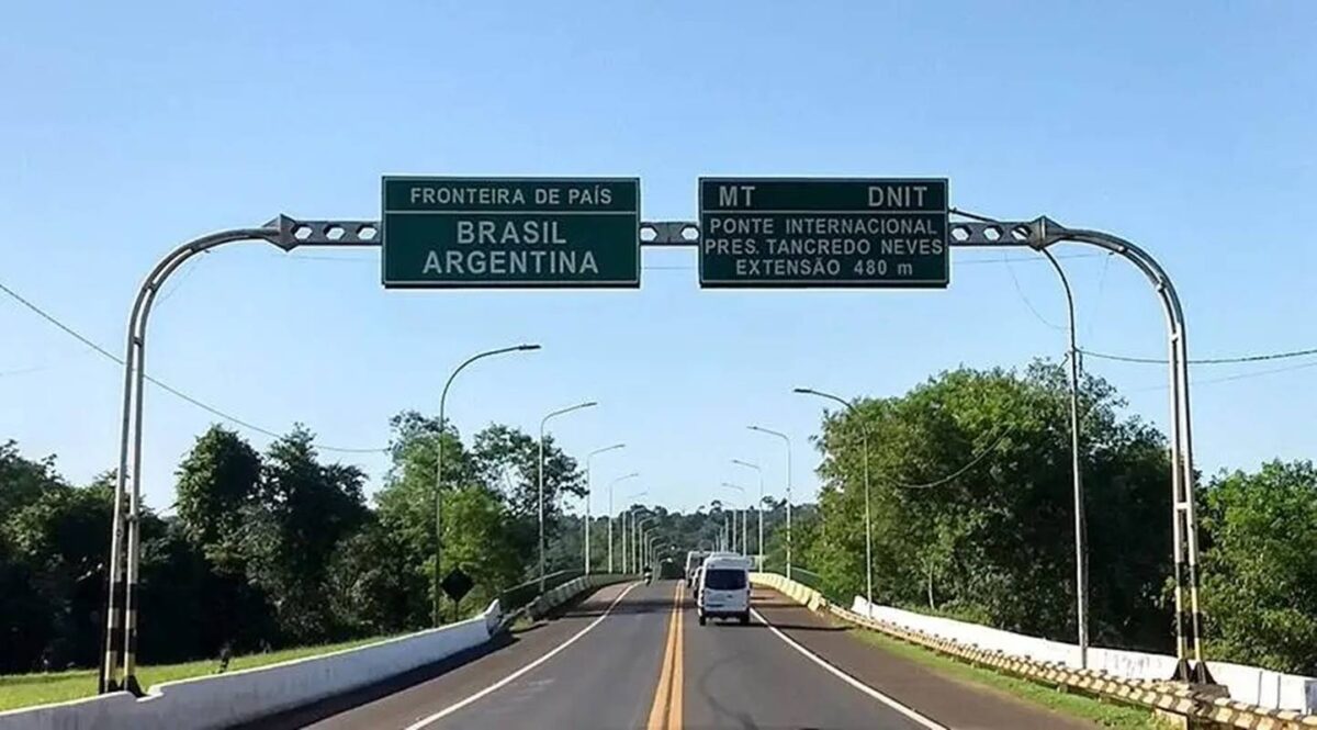 Argentina envia o Exército à fronteira com o Brasil contra o CV