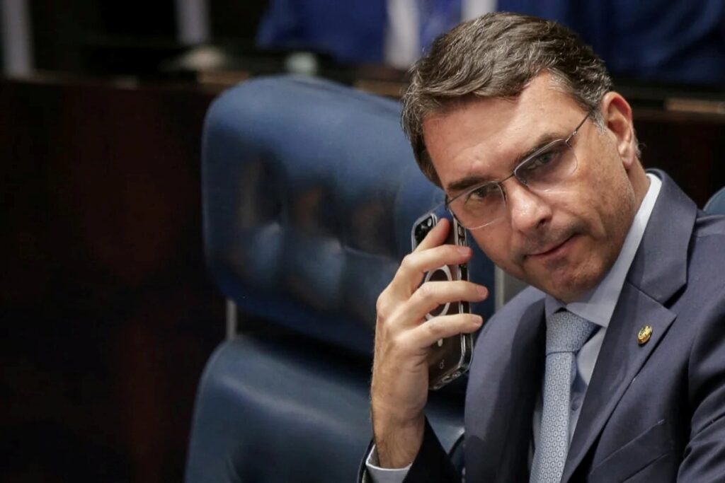 flavio:-lula-seria-“idolatrado”-se-entrasse-em-comunidade-do-trafico