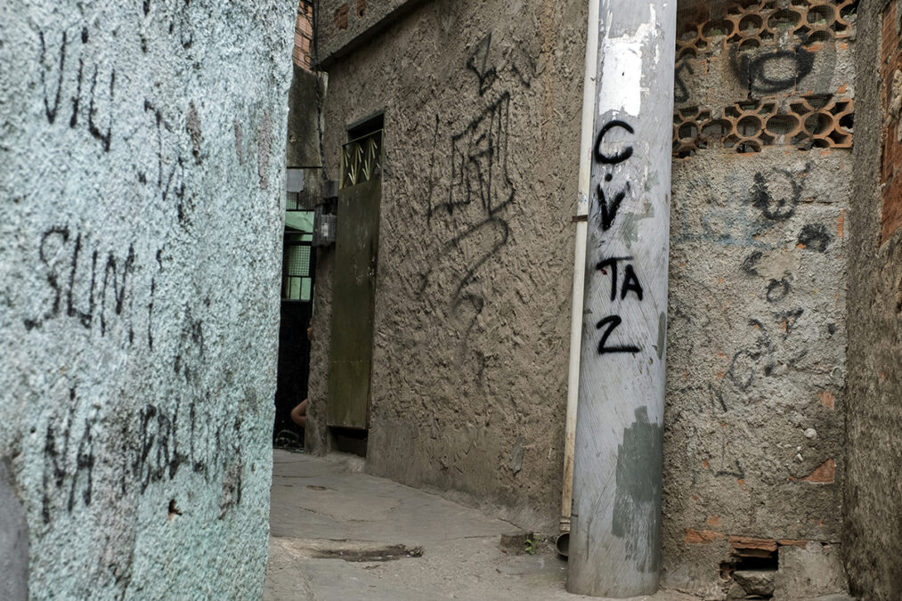 Como matar policial virou bilhete de entrada no CV do Rio