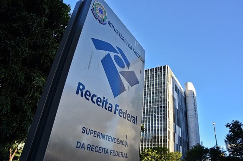 IR 2025: Receita paga 1º lote residual da restituição nesta 6ª