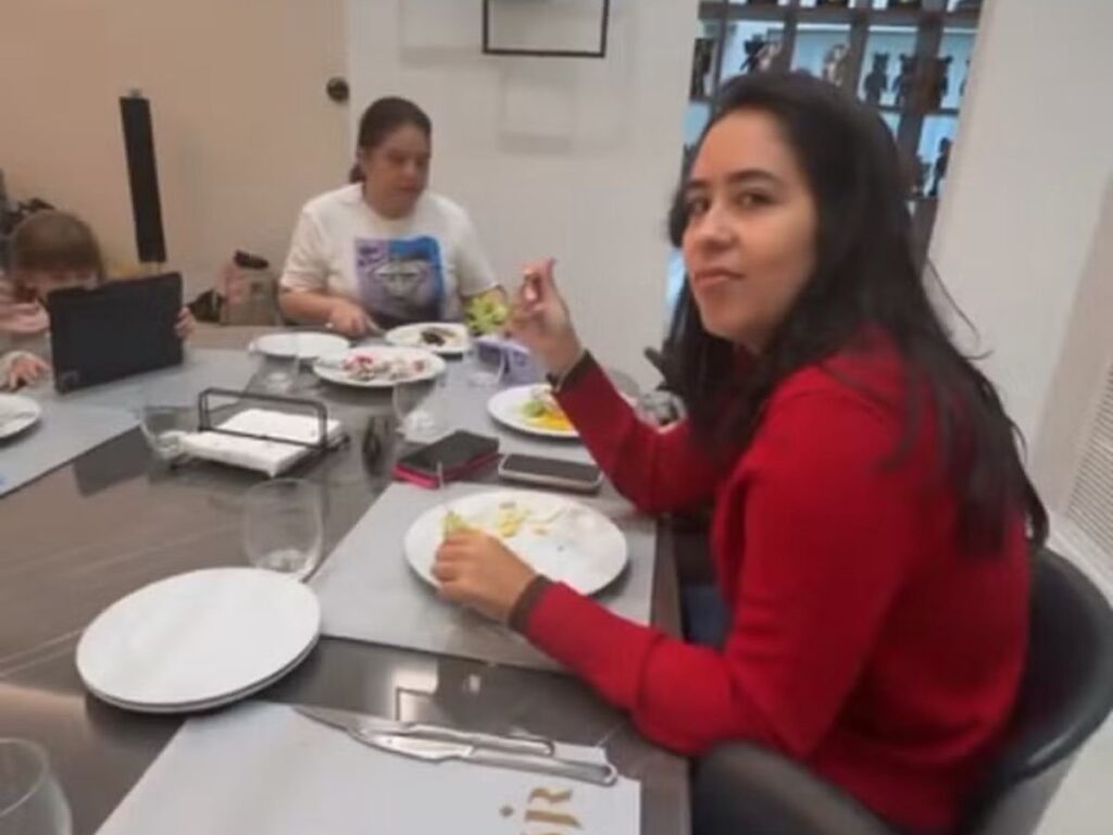 nada-de-climao!-virginia-toma-cafe-com-irma-de-ze-felipe-na-mansao-de-vini-jr.