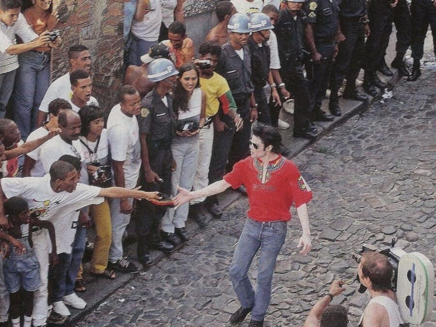 Michael Jackson domina lista dos mortos que mais rendem dinheiro; saiba detalhes