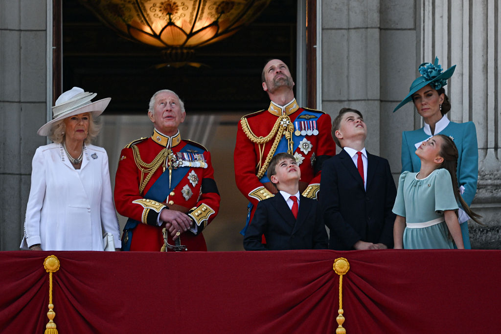 fantasmas-da-realeza:-descubra-os-castelos-assombrados-da-familia-real