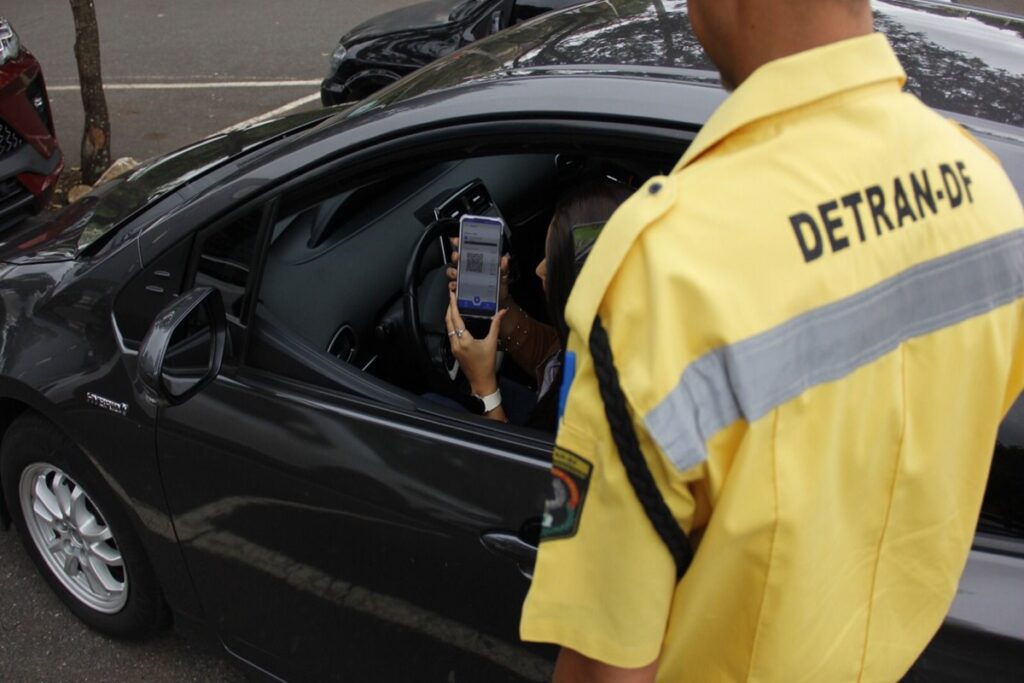fiscalizacao-do-detran-df-comeca-para-placas-de-finais-3,-4-e-5