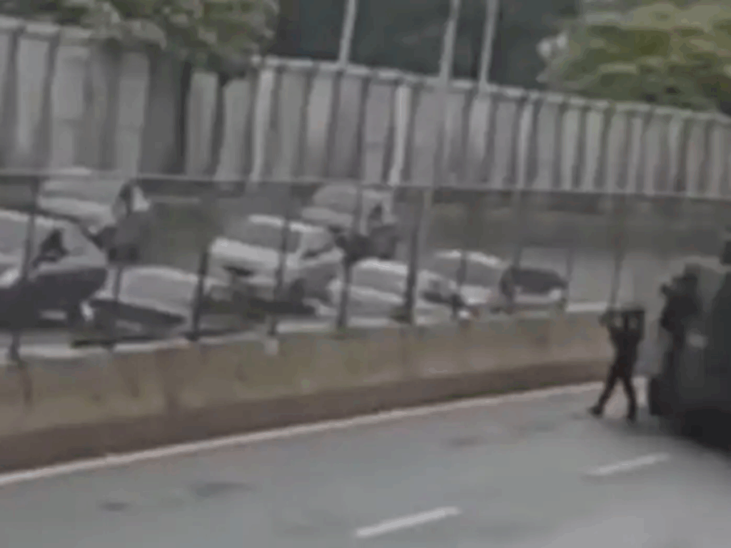 mulher-morre-apos-ser-baleada-em-tiroteio-na-linha-amarela,-no-rio