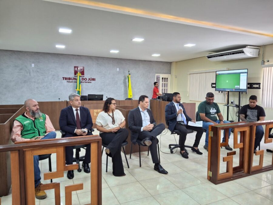 Comissão de Soluções Fundiárias realiza audiência de mediação em Sena Madureira