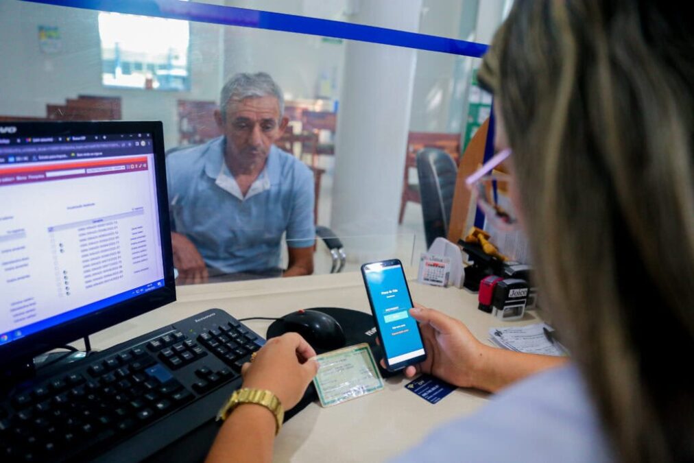 Aposentados e pensionistas do Acreprevidência devem realizar prova de vida para evitar bloqueio de benefícios