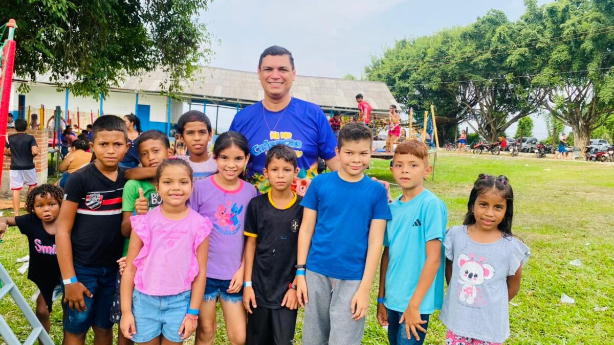 Dia das Crianças do Tio Pablo reúne mais de quatro mil crianças em grande festa na AABB de Sena Madureira