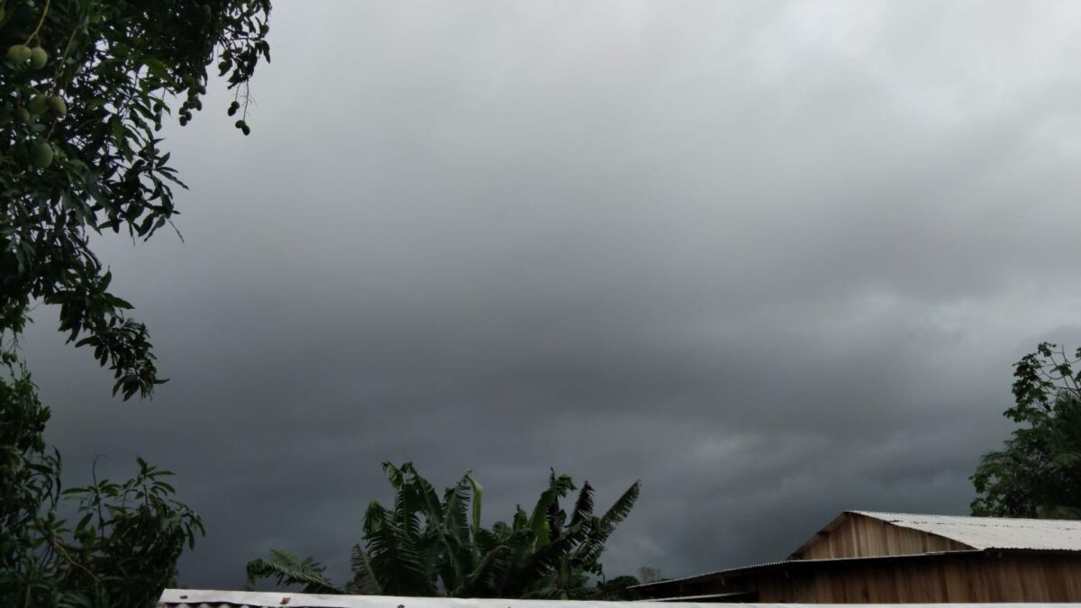 Tempo instável: Sena Madureira registra chuva forte após dias de calor intenso