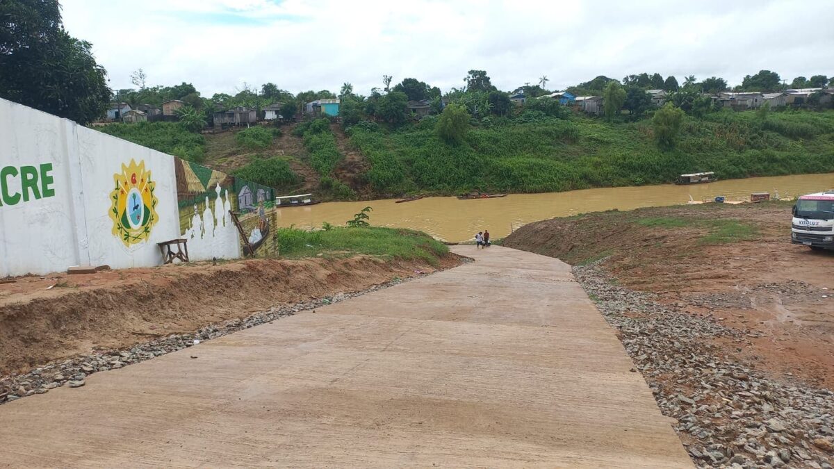 Governo inicia execução de R$ 24 milhões em emendas de Gerlen Diniz para infraestrutura em Sena Madureira e Assis Brasil