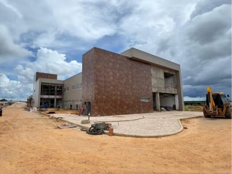 Governador do AC não poderá batizar nova maternidade com o nome da avó, recomenda MP — Foto: Camila Gomes/Seop