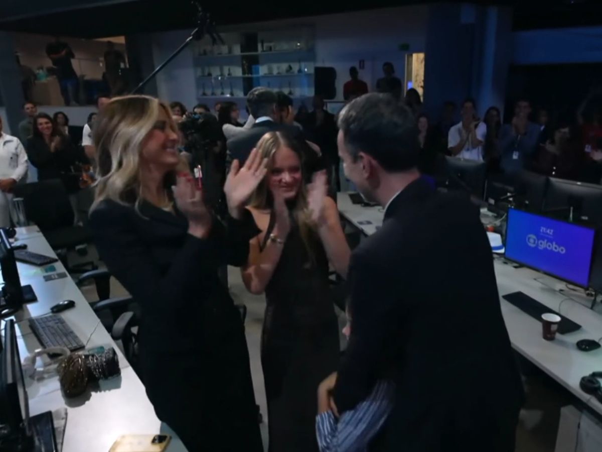 Bastidores em família marcam despedida de William Bonner e estreia de César Tralli no JN