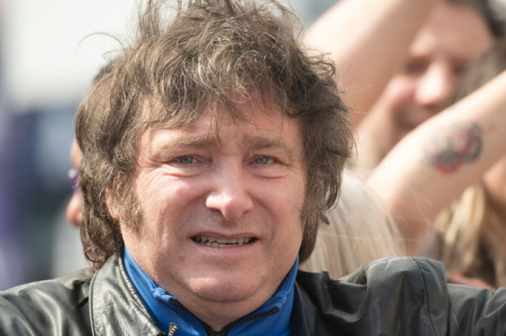 chefe-de-gabinete-e-ministro-do-interior-deixam-governo-de-milei