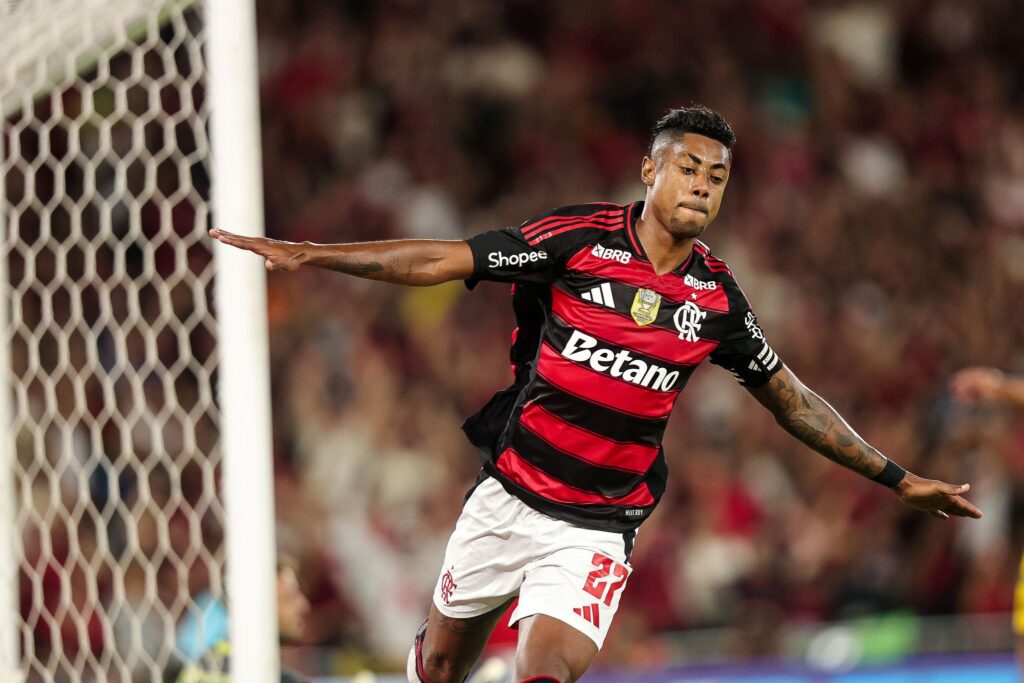 apos-dois-meses-sem-gols,-bruno-henrique-volta-a-marcar-pelo-flamengo