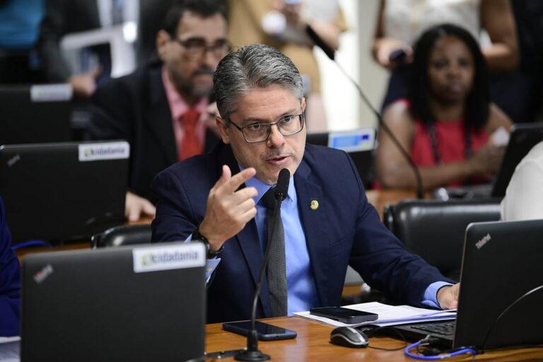 cpi-do-crime:-provavel-relator-critica-pec-de-lula-e-quer-ouvir-castro