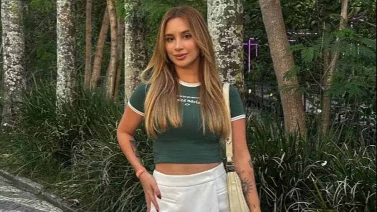 RJ: Buchecha vai a velório de jovem morta em tiroteio na Linha Amarela