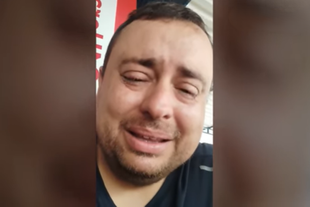 “Entregamos tudo e deram tiro na cabeça dela”, diz pai de jovem morta