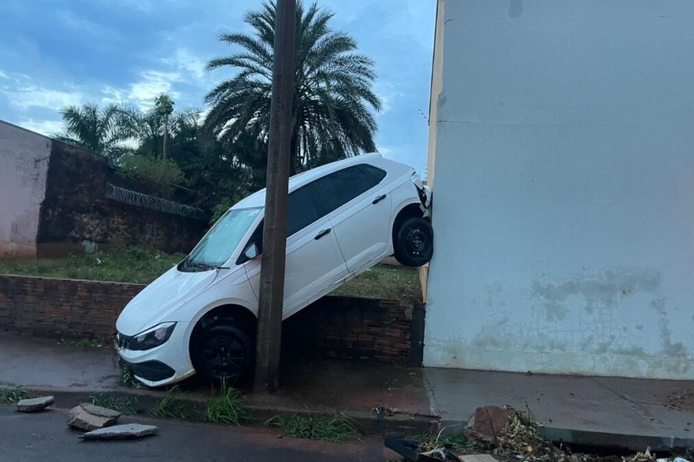 Temporal no interior de SP atinge escolas e deixa pessoas desabrigadas