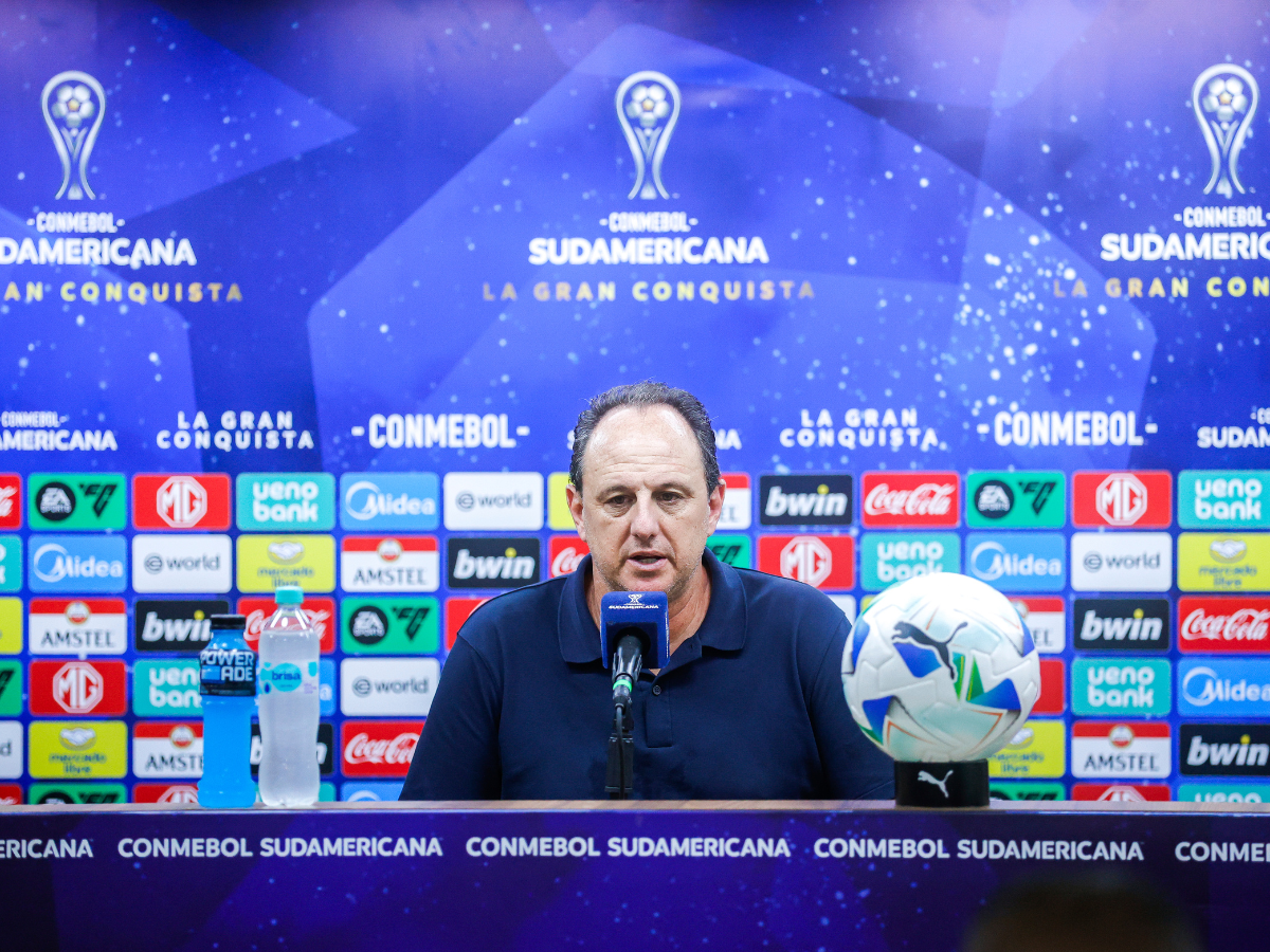 Rogério Ceni dispara: “O jogador brasileiro é muito chato” e critica o VAR após vitória do Bahia