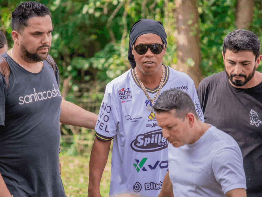 jose-pereira-comemora-15-anos-do-jogo-das-estrelas-com-adriano-imperador-x-lucas-guimaraes