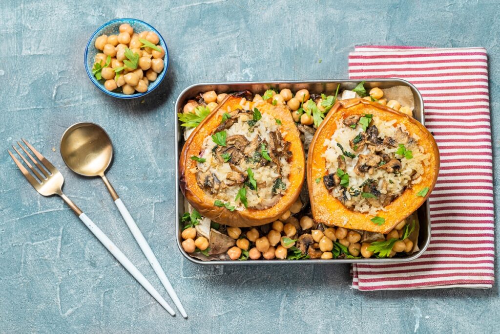 segunda-sem-carne:-que-tal-preparar-uma-suculenta-abobora-recheada?