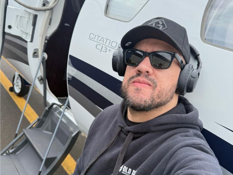 victor-hugo,-dupla-de-diego,-vence-fobia-de-aviao-e-agora-estuda-para-se-tornar-piloto