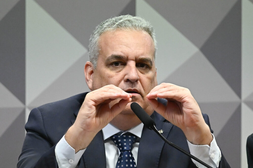 deputado-diz-que-corruptos-devem-ser-tratados-como-os-criminosos-do-rj