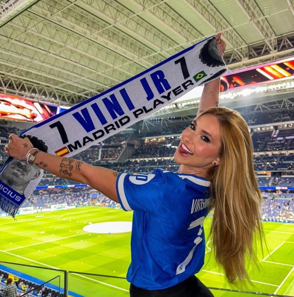 em-registro-com-o-filho,-virginia-fonseca-exibe-bolsa-de-r$-25-mil-que-ganhou-de-vini-jr.