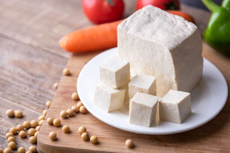 para-variar-a-dieta:-proteina-de-soja-ao-molho-e-barata-e-gostosa