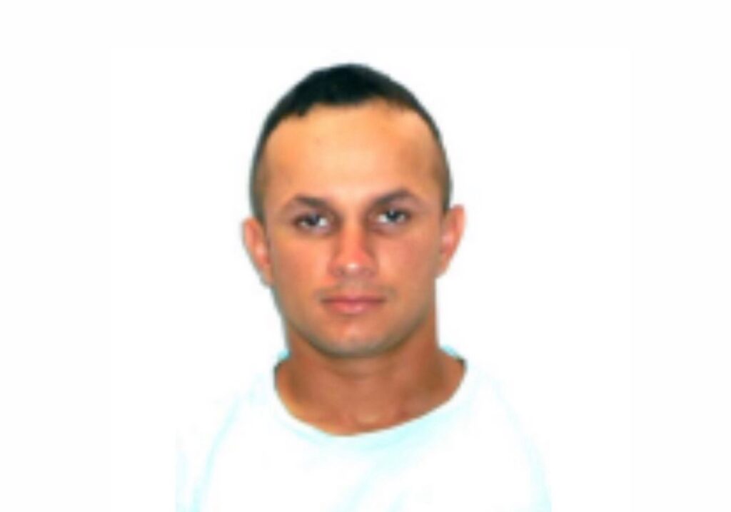 chefe-do-comando-vermelho-do-amazonas-morreu-na-penha,-diz-policia