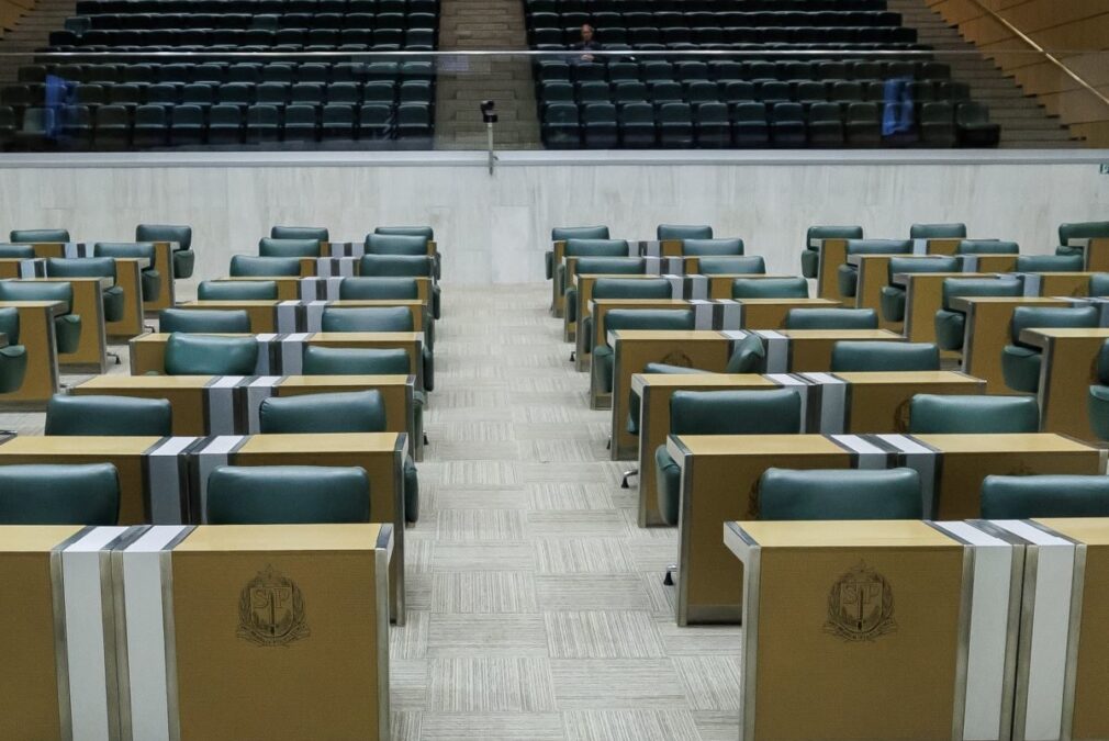 Sem quórum, Alesp adia votação sobre fim da Fundação do Remédio Popular