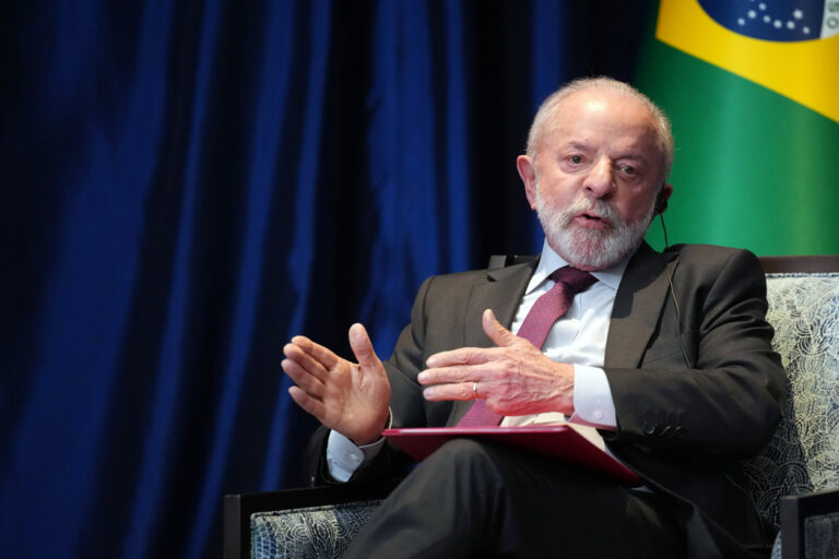 lula-nao-descarta-ir-a-colombia-para-cupula-da-celac-antes-da-cop30