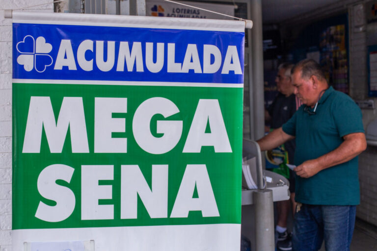 mega-sena-acumula-e-premio-vai-a-r$-48-milhoes.-confira-os-numeros