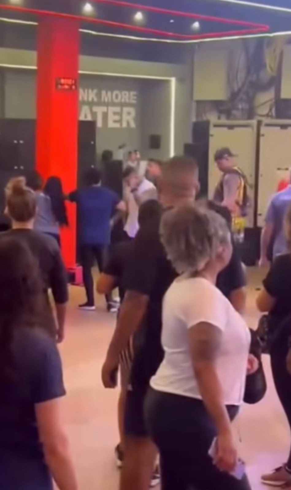 Treino vira barraco em academia de Duque de Caxias e vídeo viraliza nas redes
