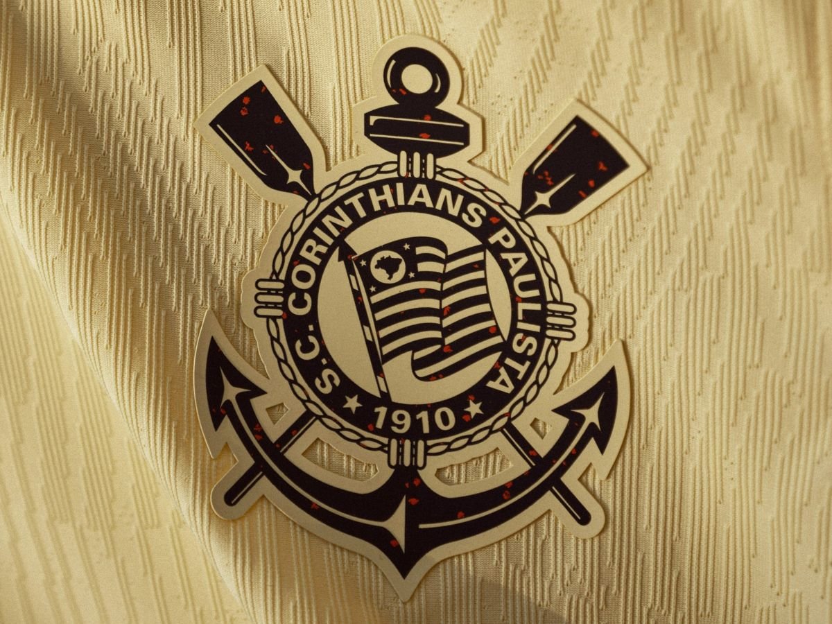 Aperto financeiro e punições da FIFA levam Corinthians a estudar novo empréstimo