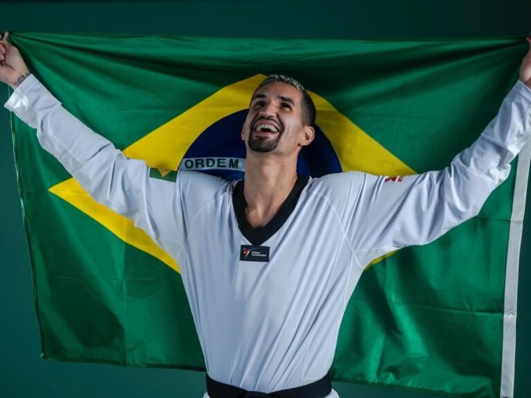 brasil-conquista-tri-mundial-no-taekwondo-e-derrota-coreia-do-sul-na-final-por-equipes