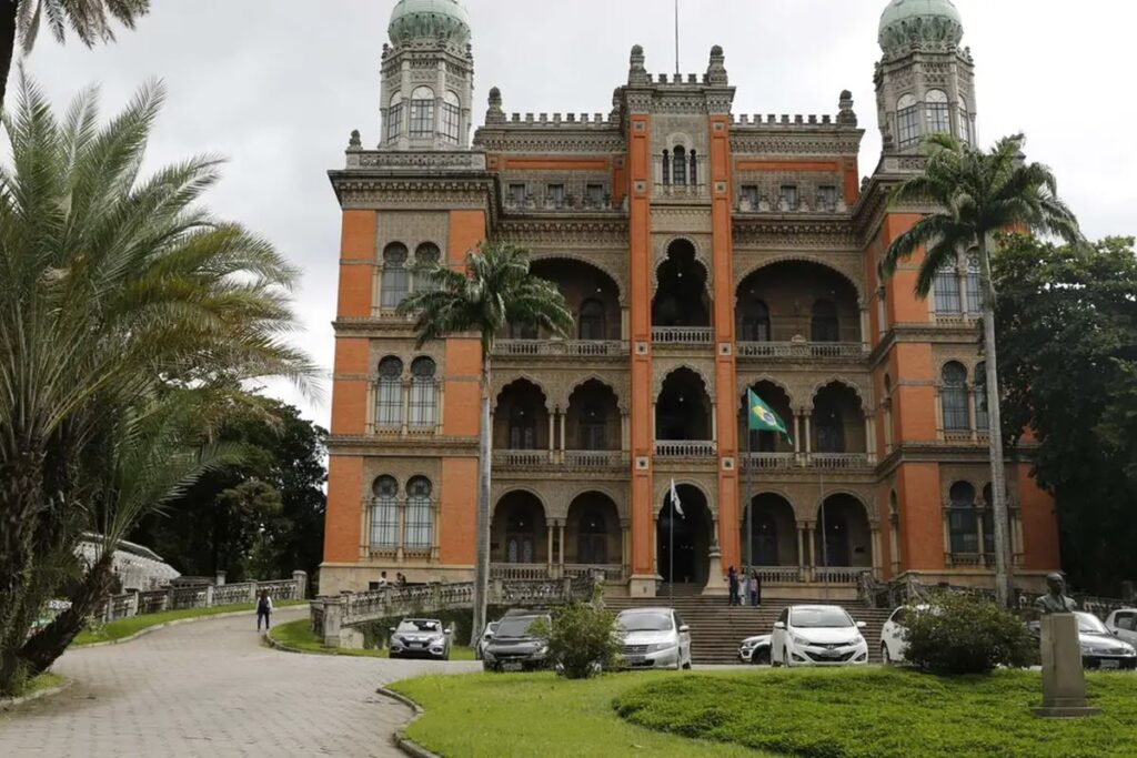 caneta-emagrecedora:-tcu-investiga-acordo-de-fundacao-da-saude-e-ems