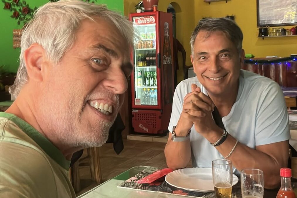 “Agressões”, diz Anderson Muller após sofrer hate por falar do marido