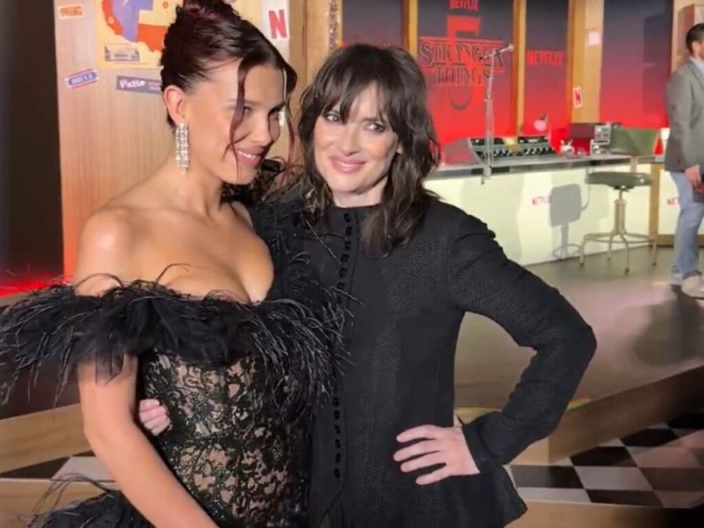 elenco-de-stranger-things-posa-unido-apos-rumores-de-assedio-nos-bastidores