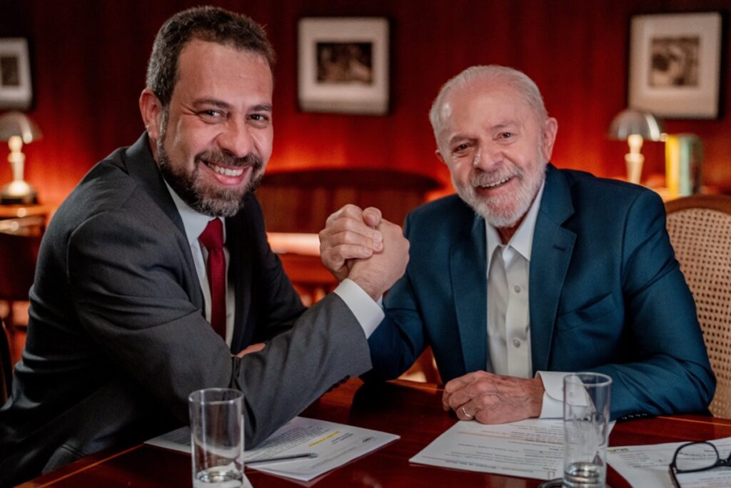 boulos-inicia-missao-de-lula-de-por-governo-na-rua-em-seu-reduto-em-sp