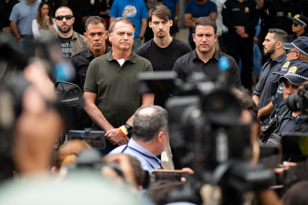 a-semana:-bolsonaro-leva-4×0-e-seus-aliados-brigam-de-novo