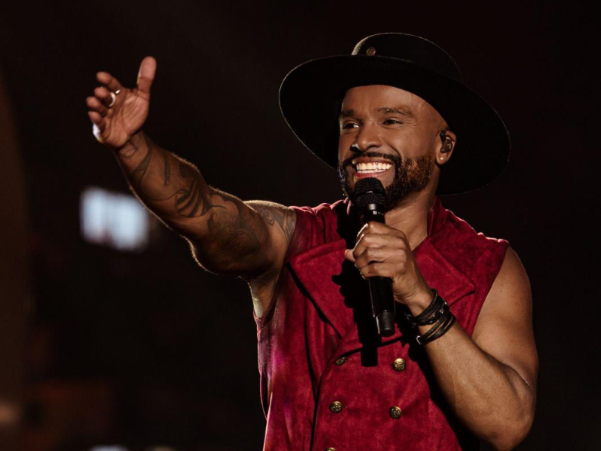 “Banijay Apresenta” estreia com show de “pagonejo” de Alexandre Pires em Guarulhos