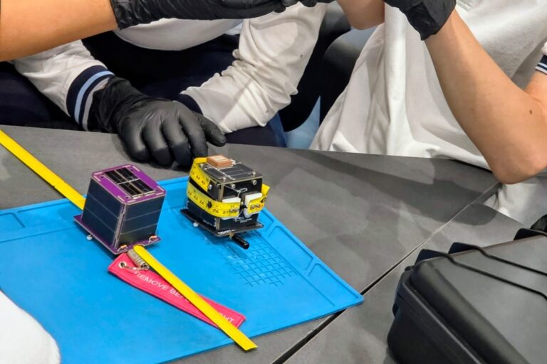 brasileiros-lancarao-satelites-educacionais-em-missao-da-spacex