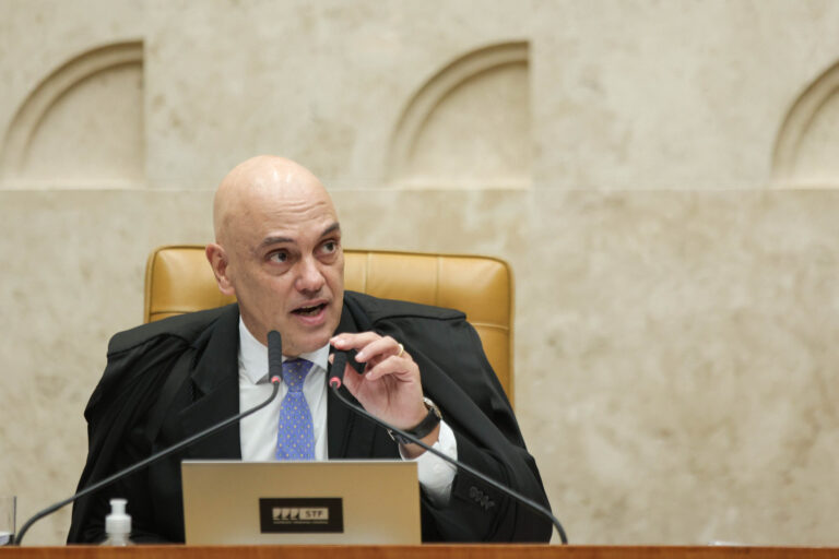 moraes-decreta-que-policias-do-rio-preservem-imagens-de-megaoperacao