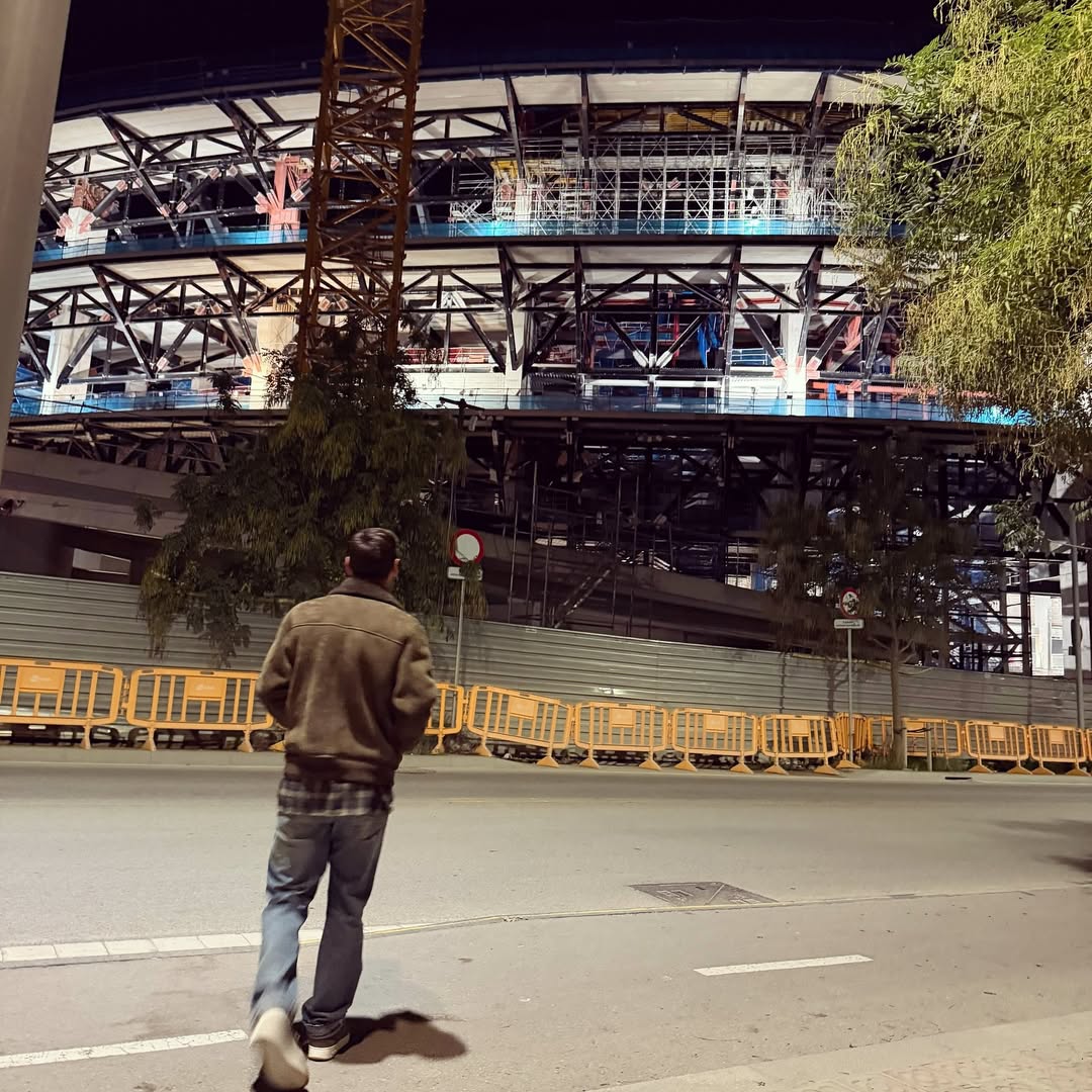 Messi volta ao estádio do Barcelona e revela desejo de despedida: “Lugar que amo”