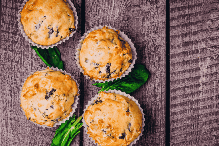 aprenda-a-receita-deliciosa-do-muffin-salgado-de-bacon-com-queijo-canastra