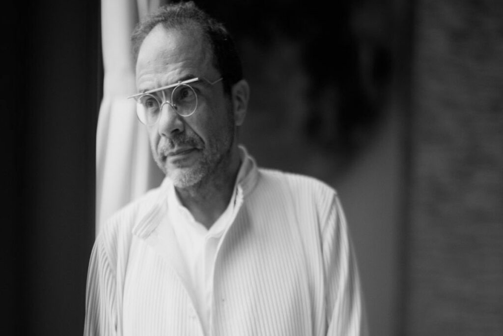 metropoles-traz-exposicao-de-sergio-camargo-ao-teatro-nacional