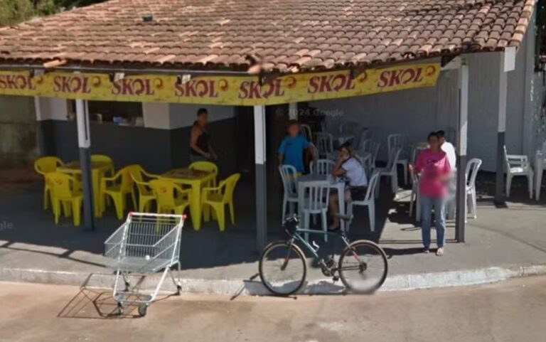 marilia-mendonca-aparece-em-imagem-de-2011-no-bar-da-mae,-capturada-pelo-google