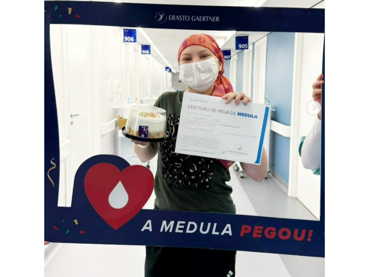 Isabel Veloso recebe alta após transplante e revela estar tomando 18 comprimidos